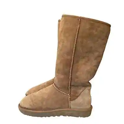 UGG Australia Women’s Classic Tall Brown Suede Shearling Winter Boots Size 7 • $20