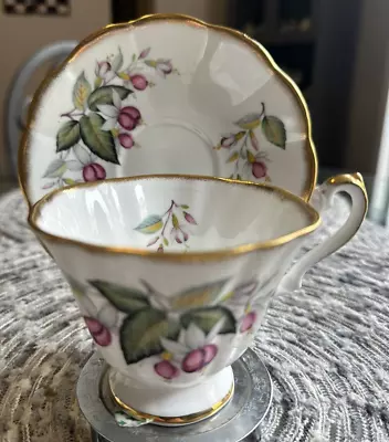 Vintage Tea Cup And Saucer Rosina 'fuscia  • $23