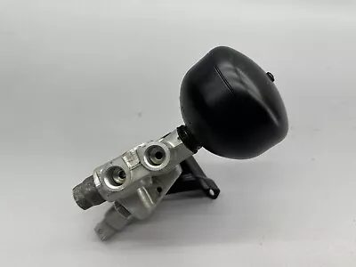 2003-2009 Mercedes R230 SL Class ABC Hydraulic Suspension Pressure Relief Valve • $109.99