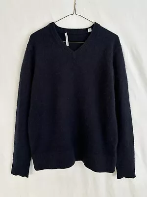 Vince 100% Cashmere THICK Women's Navy V-Neck Pullover Sweater Size Small • $49.90