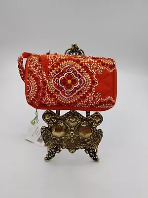 Vera Bradley All In One Wristlet Paprika Pattern MSRP $32 • $18.60