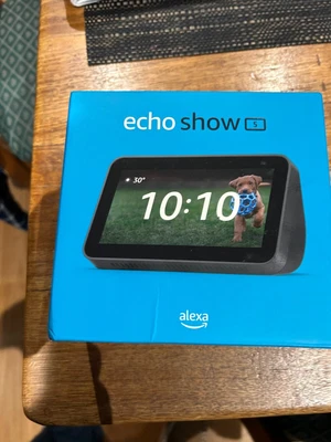 $60 • Buy Amazon Echo Show 5 (2nd Gen) Smart Display Speaker - Charcoal