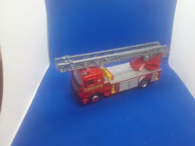 Cararama / Hongwell - Mercedes Actros Ladder Truck - Fire Engine Brigade Rescue • $2.47