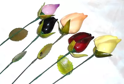 Seashell Rosebuds With Wire Stems Set Of 5 • $16