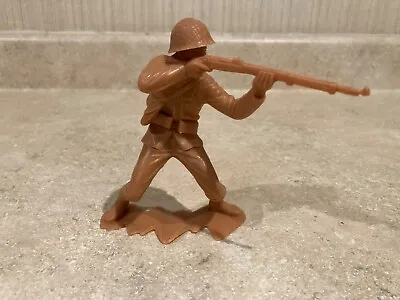 Louis Marx & Co. Vintage 5  Japanese Soldier Army Man 1963 • $12.95