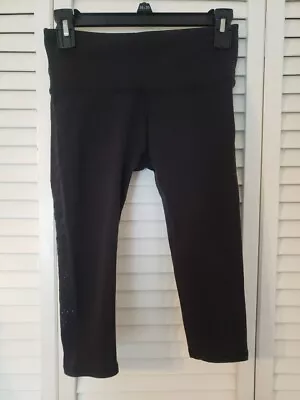 Lululemon Black Cropped Capri Leggings Mesh Side Detail 4 • $13.99