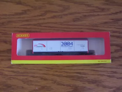 Hornby Railways R6260 Virgin Trains 45 Ton Closed Van [1804-2004] Bicentenary. • £17.99