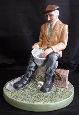 £35 • Buy Royal Doulton 'fisherman' Hn4511 - Hand Made & Hand Decorated 