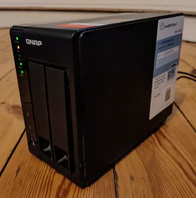 £280 • Buy QNAP TS-251+ 2-Bay NAS 8GB Ram - HDMI Output - 2 X Healthy 6TB WD Red Drives