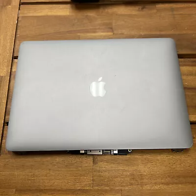 MacBook Air Retina A2179 2020 Space Gray Lid With Broken LCD • $19.99