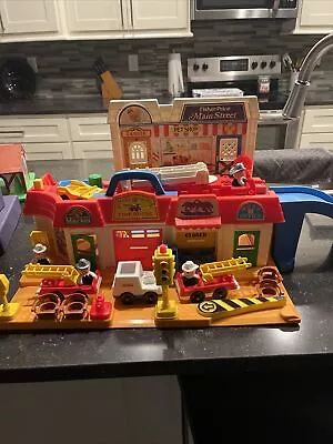 Vintage  Fisher Price Little People Main Street Playset Toy! Lots Of Fun! • $45