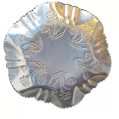 Vtg Handmade Aluminum 9.5  X 1.5  Ruffled Serving Bowl Dish W Embossed Flowers • $14.50