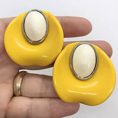 HIGH END 80s VTG YELLOW ACRYLIC MONIES STYLE CREAM CAB OVERSIZED EARRINGS CLIP • $49.95