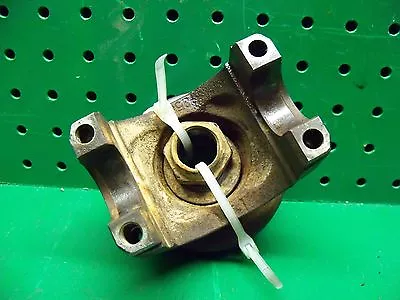 GMC Chevy Pickup Caprice Lesabre Regal S-10 8.50 Ring Gear Rear End Pinion Yoke • $53.88