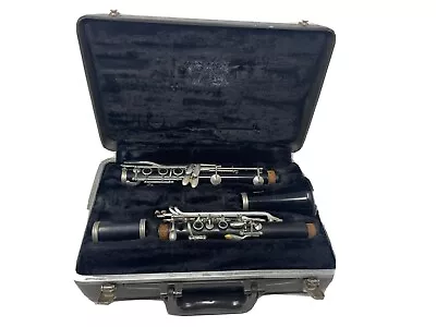$21 • Buy Clarinet Bundy Band With Case