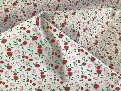 £3 • Buy STRAWBERRY POLYCOTTON FABRIC MATERIAL CRAFT Face Masks Strawberries Jam Making
