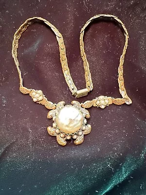 VINTAGE MIRIAM HASKELL Early Unsigned BAROQUE PEARL PENDANT NECKLACE • $185