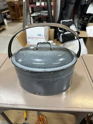 Rare Oval GRANITWARE LUNCH PAIL BUCKET With Handle !! • $75