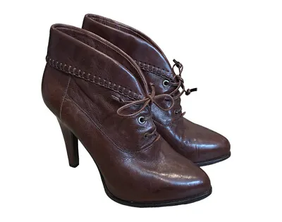 B MAKOWSKY Size 6.5 Ankle Boots Victoria Brown Leather Lace Up Heels • $17.10