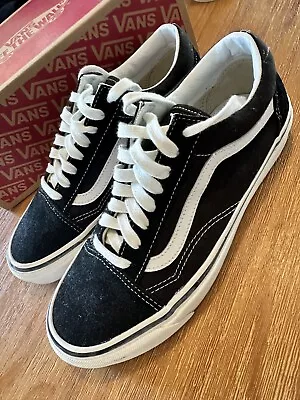 VANS Old School Casual Shoes Mens Size US 8 - Black/White • $30