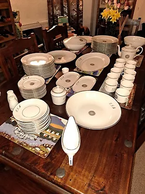 Porcelaine De Limoges Fine Bone China Dinner Service Set. • £129.99