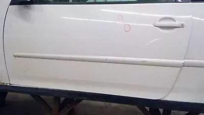 (LOCAL PICKUP ONLY) Driver Left Front Door 2 Door Electric Fits 06-09 RABBIT 149 • $269.65