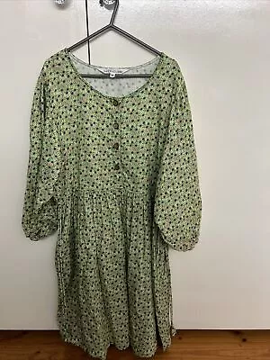 Sage And Clare Dress - Size 10-12 • $7.50