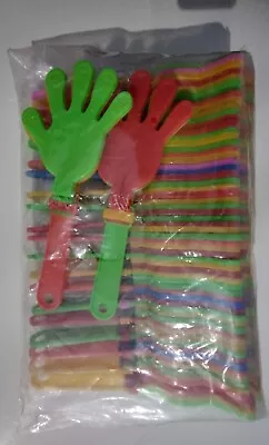 LOT OF 22 Kids Party *Hands: Noise Makers* For Grab Bags/Prizes  • £2.88