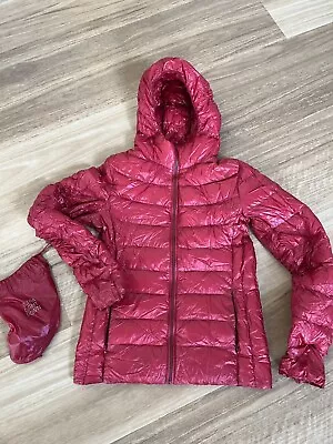 $10 • Buy Women’s Uniqlo Ultra Light Down Jacket
