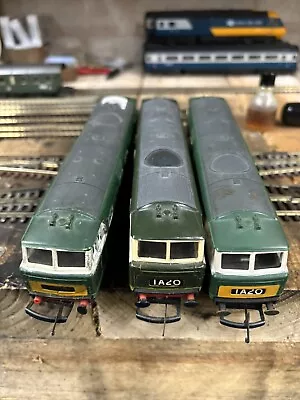 3 X Triang Class 35 Hymek Diesel Locos In Green Oo Gauge • £25