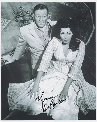 YVONNE DE CARLO Signed McLINTOCK 8x10 W/ Coa JOHN WAYNE WESTERN FUNNY B/W SCENE • $48.99