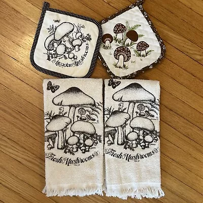 Set 2 Vintage Mushroom Kitchen Hand Towels Fringe + 2 Pot Holders NOS • $19.99