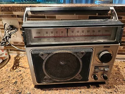 Vintage Realistic Radio Model 12-650A AM FM Battery Plug In WORKS • $24.99