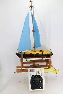 Radio Control RC Yacht Boat Sailboat With Transmitter • £90