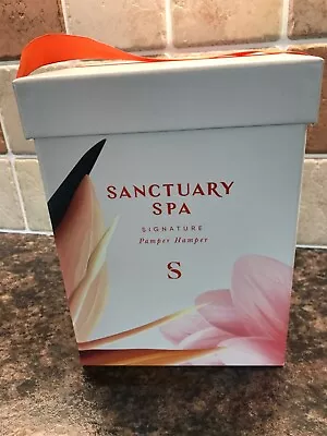 Sanctuary Spa Signature Pamper Hamper Gift Set  ***New And In Box*** • £12