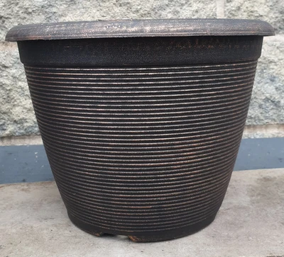 £9.99 • Buy 2 XL 26CM COPPER  Barrel Plant Pot Outdoor Garden Flower Round Plastic Planter 0