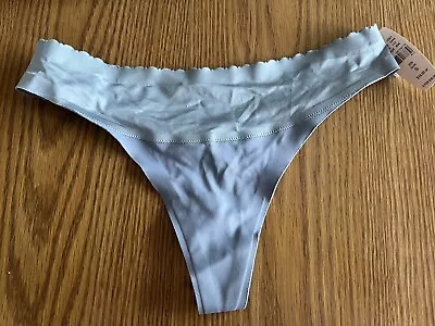 NEW Victoria Secret Scalloped Angel Secret Embrace Low Rise Thong Panties Small • $16