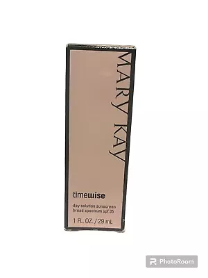 Mary Kay TimeWise Day Solution SPF 35 Expiry Date 2017 (discontinued) New In Box • $10