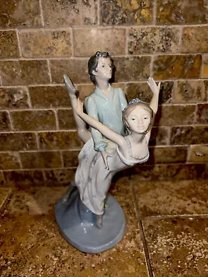 $179.99 • Buy LLADRO DANCING ON A CLOUD BALLET COUPLE Mint Cond No Box