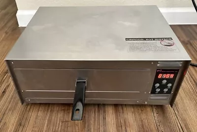 Wisco Industries Pizza Pal Electric Oven Model 425B Stainless Steel • $79.99