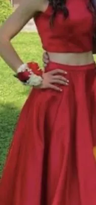 Sherri Hill 2 Piece Skirt & Halter Top Prom Pageant Formal Dress Red Size 0 • $82.95