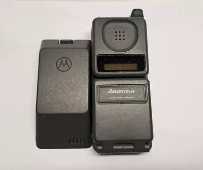 Vintage Ameritech Motorola Flip Cell Phone • $19.99