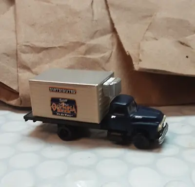 Classic Metal Works Olympia Beer Box Truck   N Scale • $14.05