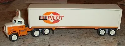 Pilot TNT Freight Carriers '85 Winross Truck • $34