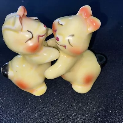 Vintage Van Tellingen Bunny Yellow Hugging Huggers Salt And Pepper Shakers  • $25