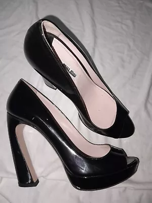 Vtg Miu Miu Prada Patent Black Leather CURVE ARCH Heel Platform Peeptoe Shoe 38 • $85