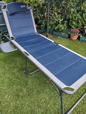 QUEST ELITE RAGLEY - Pro Range Padded Sun Lounger And Camp Bed With Side Table • £65