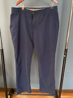 Under Armour Men 40 X 32 Loose Fit Navy Polyester Spandex Golf Pants Barely Worn • $24.95