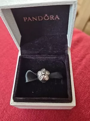 DAZZLING DAISIES Authentic PANDORA Silver FLOWER Clip/Charm • £28.85