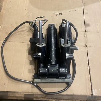 Mercury Tower Of Power Inline 6 Six 90 115 HP Power Tilt Trim Assembly 826729A10 • $600